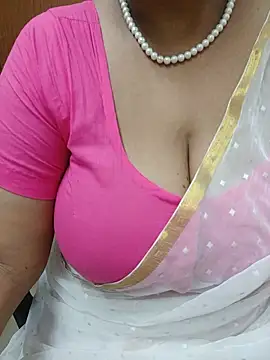 Snapshot of tami_lavanya chatting on June 2026 05:29:02 PM tami lavanya online show from June 2026 05:29:02 PM