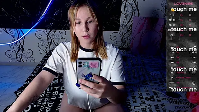 RoyAngela online show from October 2025 07:34:01 PM