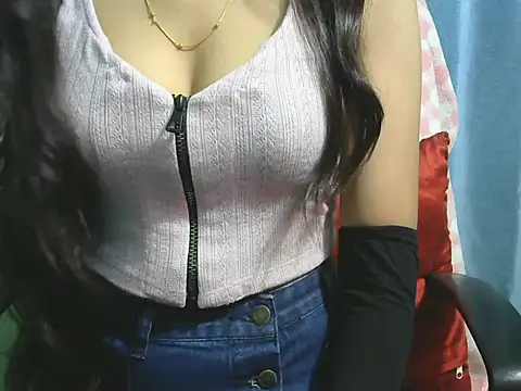 sheetal-sheetal95 online show from November 2025 05:37:02 PM