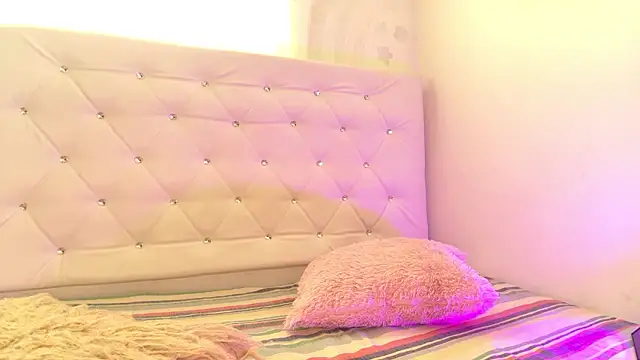 Snapshot of tatixxxvega chatting on March 2026 01:39:01 PM tatixxxvega online show from March 2026 01:39:01 PM