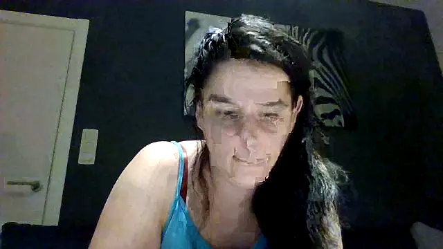 hottyFcup online show from November 2025 07:46:02 PM