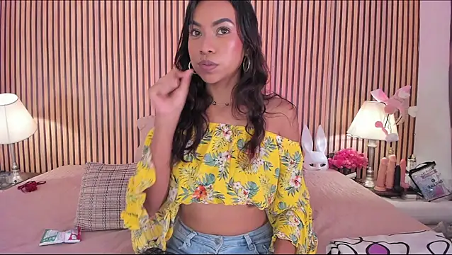 keeyla stone online show from November 2025 11:03:01 PM