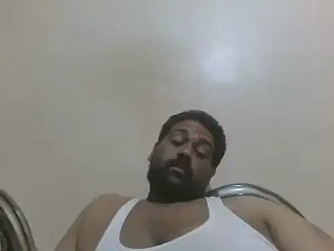 Snapshot of elpoop7305 chatting on April 2026 03:26:01 AM elpoop7305 online show from April 2026 03:26:01 AM