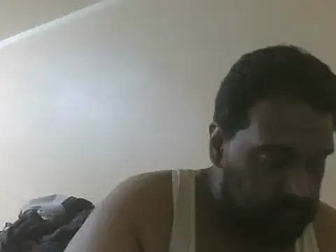 Snapshot of elpoop7305 chatting on May 2026 09:19:01 PM elpoop7305 online show from May 2026 09:19:01 PM