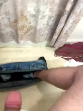 Snapshot of KingRonni chatting on October 2025 08:41:01 PM KingRonni online show from October 2025 08:41:01 PM