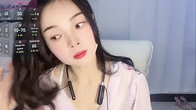 Snapshot of Tangbao-Baby chatting on December 2025 12:01:01 PM Tangbao-Baby online show from December 2025 12:01:01 PM