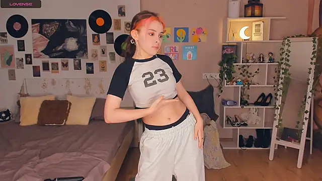 Snapshot of VedaSchulz chatting on February 2026 06:46:01 PM VedaSchulz online show from February 2026 06:46:01 PM