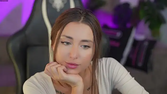 Snapshot of Luna_secretgirl chatting on September 2025 10:15:02 AM Luna secretgirl online show from September 2025 10:15:02 AM