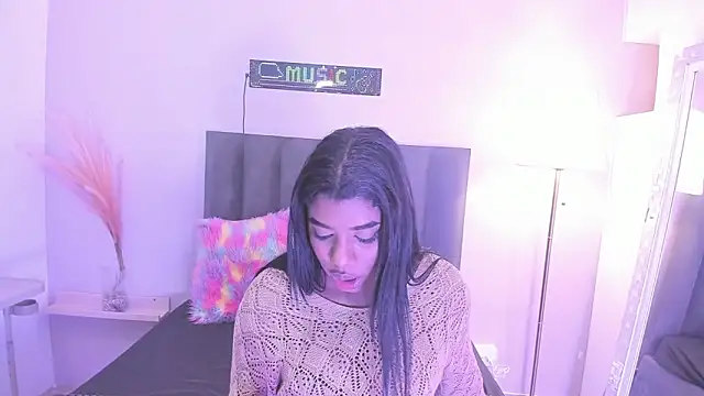 KendraChavez  online show from February 2026 09:32:02 PM