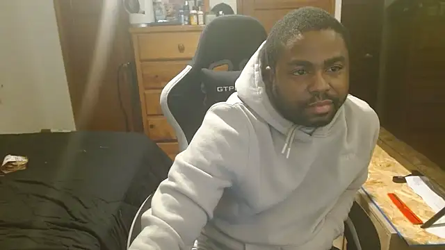 Snapshot of Breadwinnah chatting on January 2026 08:51:02 AM Breadwinnah online show from January 2026 08:51:02 AM