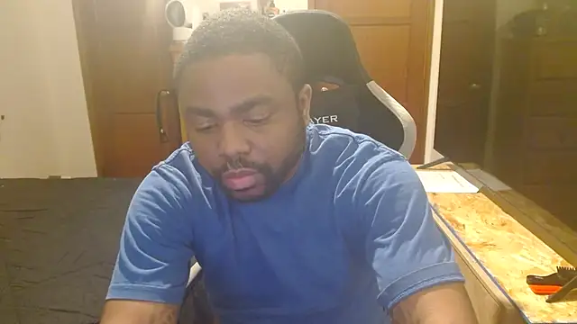 Snapshot of Breadwinnah chatting on February 2026 07:35:01 AM Breadwinnah online show from February 2026 07:35:01 AM