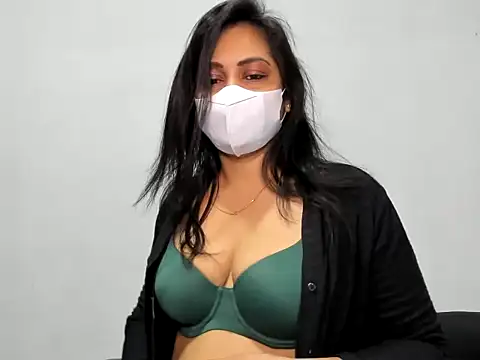 Crazy Cat1995 online show from December 2025 09:53:02 PM