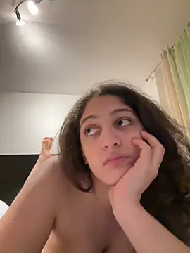 Snapshot of DreamThickCouple chatting on December 2025 10:27:01 PM DreamThickCouple online show from December 2025 10:27:01 PM