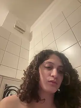 Snapshot of DreamThickCouple chatting on February 2026 10:46:02 PM DreamThickCouple online show from February 2026 10:46:02 PM