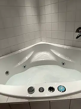 Snapshot of DreamThickCouple chatting on March 2026 09:44:02 PM DreamThickCouple online show from March 2026 09:44:02 PM