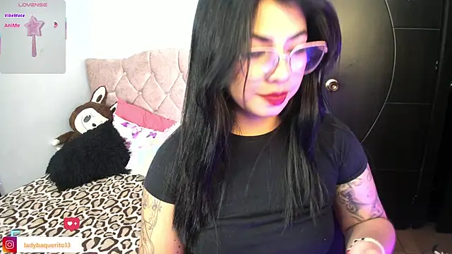 charlotte queen1320 online show from June 2026 04:10:02 AM