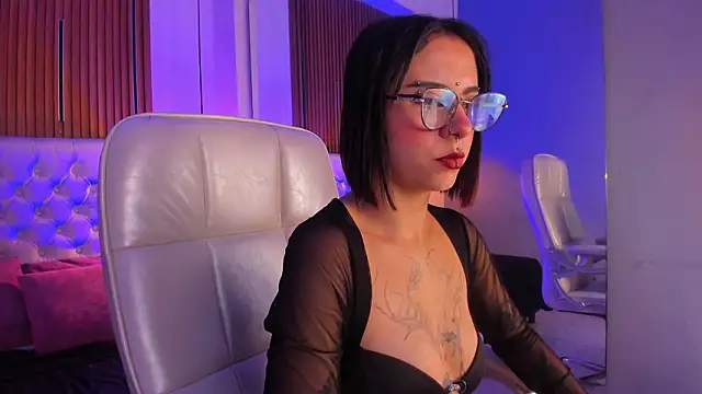 ZamabyCrucie online show from February 2026 11:05:02 PM