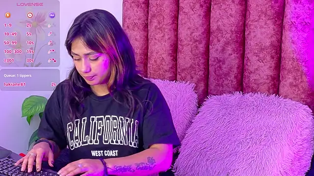 Snapshot of Conejita_420 chatting on November 2025 08:45:01 PM Conejita 420 online show from November 2025 08:45:01 PM