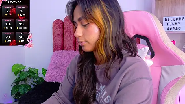 Snapshot of Conejita_420 chatting on December 2025 07:32:01 PM Conejita 420 online show from December 2025 07:32:01 PM