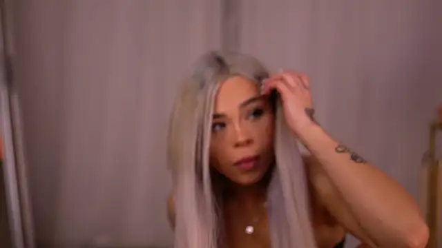 NickyBenz online show from October 2025 05:55:02 PM