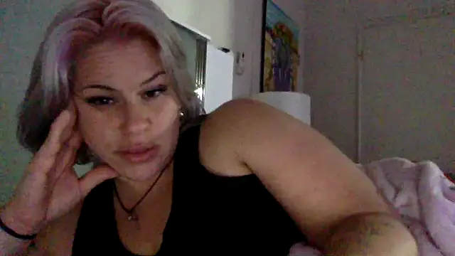 toomuchofafreak online show from December 2025 11:08:01 AM