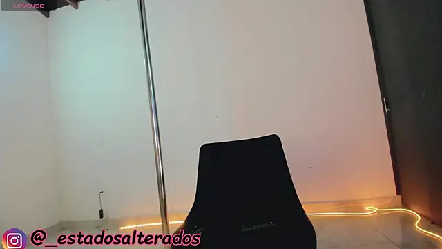 Snapshot of auraeroticaxxx chatting on July 2026 07:01:01 AM auraeroticaxxx online show from July 2026 07:01:01 AM