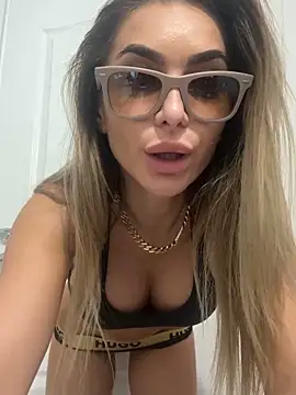 KaseyQuinn  online show from September 2025 08:41:01 PM