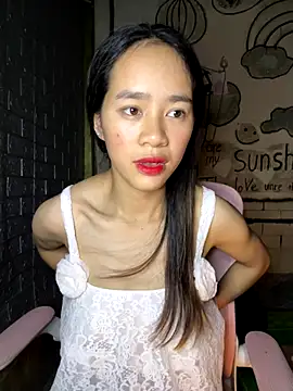 TiNa 04 online show from September 2025 09:22:02 AM