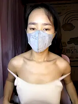 TiNa 04 online show from October 2025 11:05:01 PM