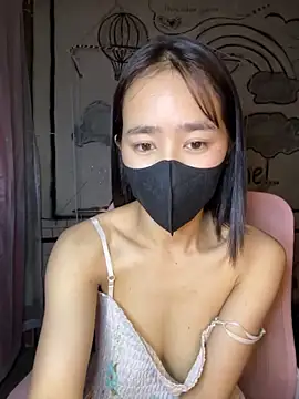 TiNa 04 online show from November 2025 03:50:01 AM