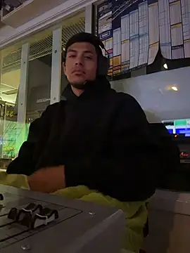 Snapshot of StrokingDaddy4 chatting on November 2025 11:20:02 AM StrokingDaddy4 online show from November 2025 11:20:02 AM