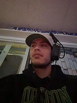 Snapshot of StrokingDaddy4 chatting on January 2026 11:27:02 AM StrokingDaddy4 online show from January 2026 11:27:02 AM