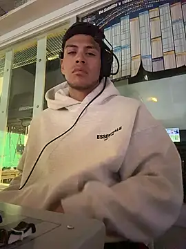 Snapshot of StrokingDaddy4 chatting on April 2026 10:35:02 AM StrokingDaddy4 online show from April 2026 10:35:02 AM