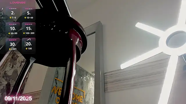 Sophi Johnson online show from November 2025 05:28:02 AM