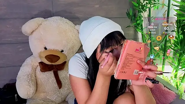 MeganAdamms online show from September 2025 12:16:01 PM