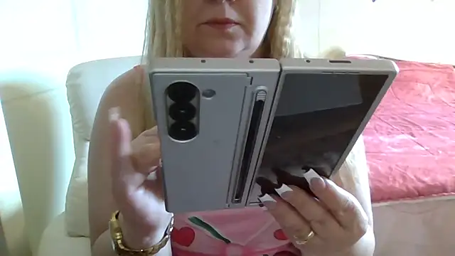 arianamodel4you online show from April 2026 09:59:01 AM