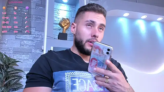 dominic de luca online show from April 2026 03:38:01 AM