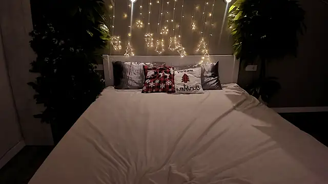 SofiSoft online show from December 2025 08:48:01 PM