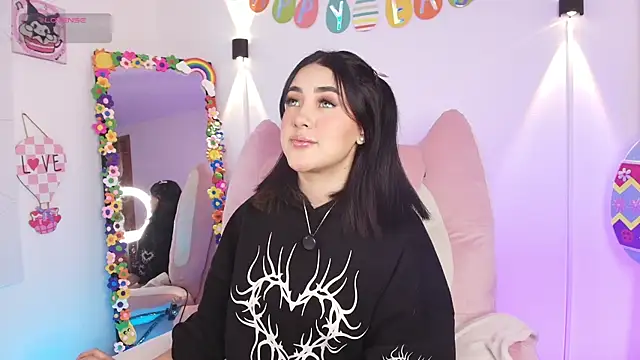 justonecute online show from April 2026 01:03:01 AM