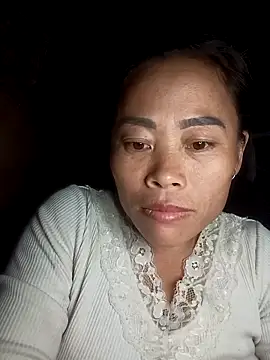 CoMay003 online show from November 2025 03:24:01 PM