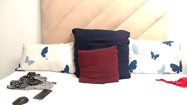 XXBUBBLYBARBIEXX online show from October 2025 06:40:02 PM