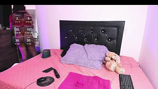 samiacooper25 online show from January 2026 07:48:01 PM