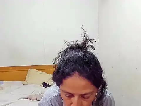 patrickMilena online show from September 2025 10:47:01 PM