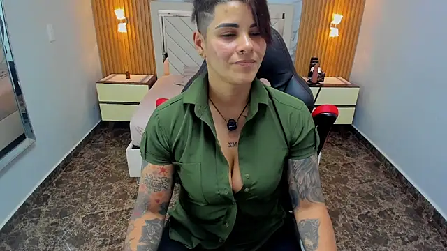 KAROLLJONES1 online show from February 2026 07:10:01 PM