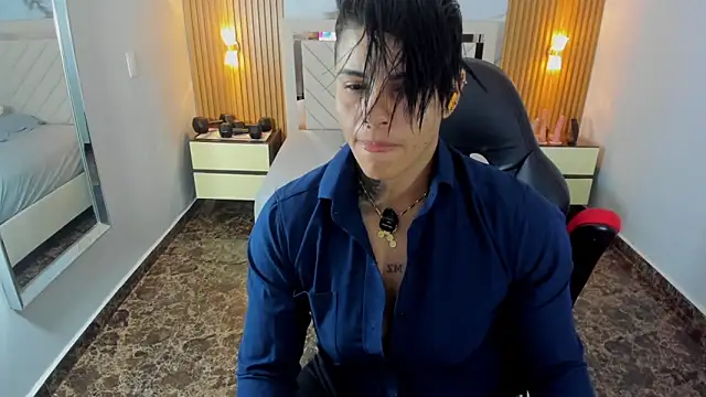 KAROLLJONES1 online show from June 2026 11:39:01 PM