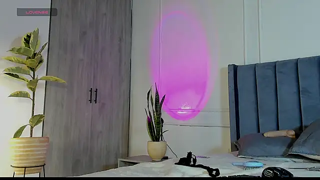 Ice Princess  online show from October 2025 05:50:01 AM