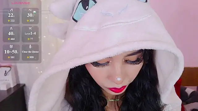 Miss Charlottet online show from April 2026 08:04:02 AM