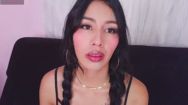 Miss Charlottet online show from May 2026 10:10:02 AM
