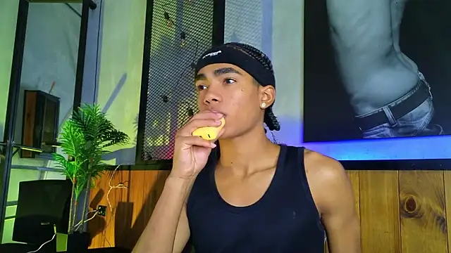 AlanCutee online show from March 2026 02:13:01 PM