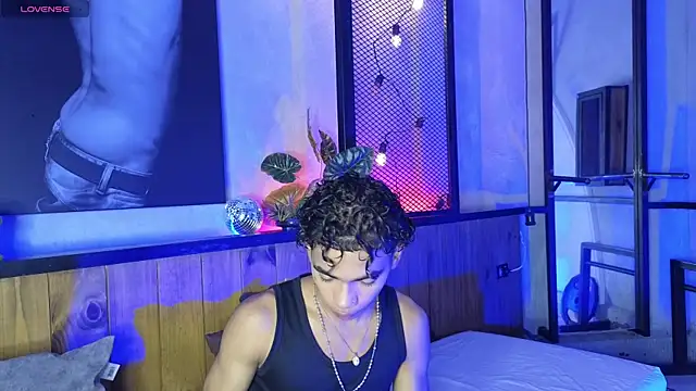 AlanCutee online show from March 2026 11:32:02 AM